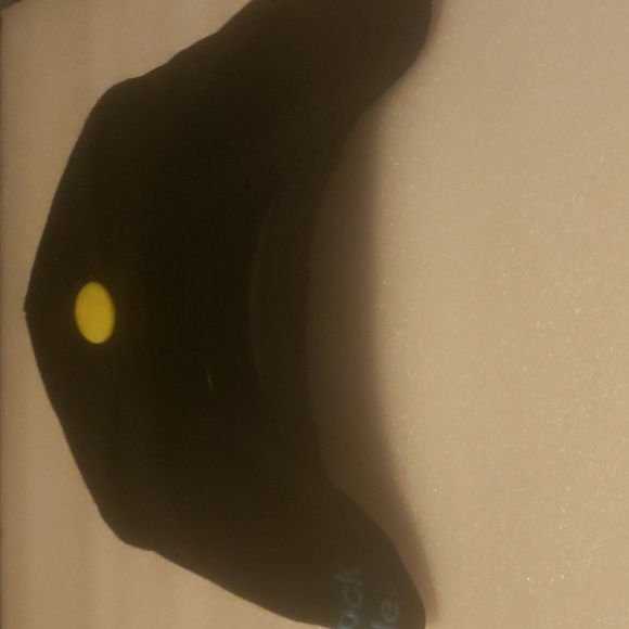 Snapback hat - Picture 3 of 3